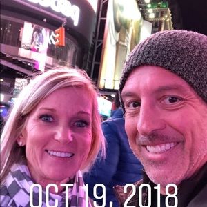 Meet your Posher, Joy